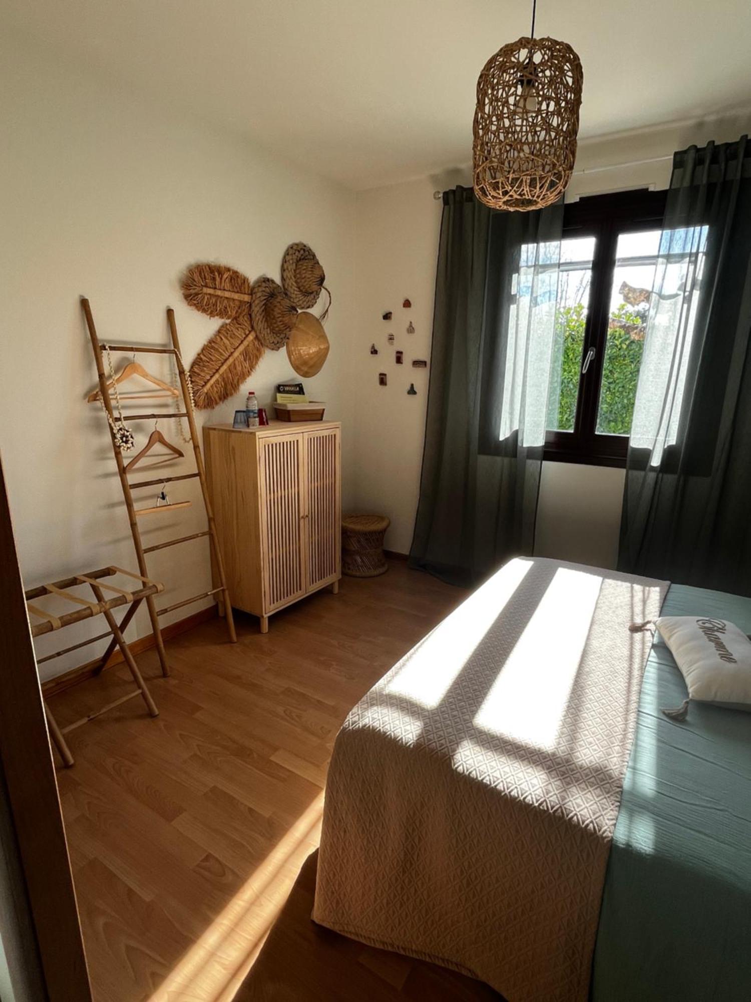 Lavardac Les Voyages De Louison Bed & Breakfast エクステリア 写真